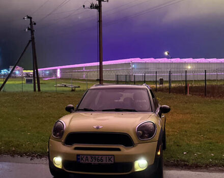 Желтый Мини Кантримен, объемом двигателя 1.6 л и пробегом 217 тыс. км за 8400 $, фото 1 на Automoto.ua