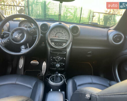 Желтый Мини Кантримен, объемом двигателя 1.6 л и пробегом 217 тыс. км за 8400 $, фото 14 на Automoto.ua