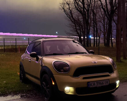 Желтый Мини Кантримен, объемом двигателя 1.6 л и пробегом 217 тыс. км за 8400 $, фото 2 на Automoto.ua