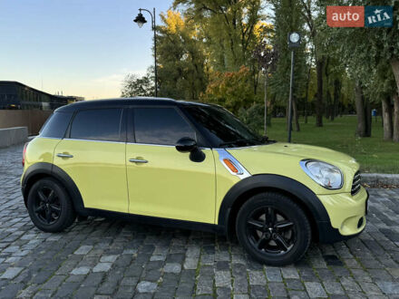 Мини Кантримен 2012 в Киеве на Automoto.ua Желтый Мини Кантримен, объемом двигателя 1.6 л и пробегом 187 тыс. км за 9950 $, фото 1 на Automoto.ua