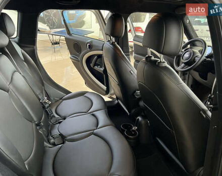 Серый Мини Кантримен, объемом двигателя 1.6 л и пробегом 100 тыс. км за 9999 $, фото 11 на Automoto.ua