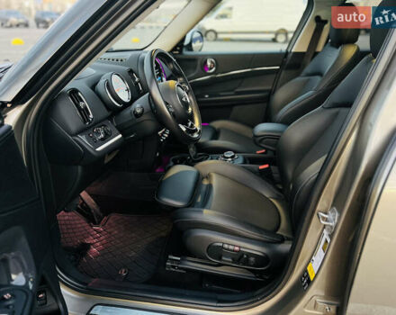 Сірий Міні Кантрімен, об'ємом двигуна 2 л та пробігом 73 тис. км за 20200 $, фото 31 на Automoto.ua