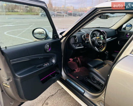 Сірий Міні Кантрімен, об'ємом двигуна 2 л та пробігом 73 тис. км за 20200 $, фото 26 на Automoto.ua