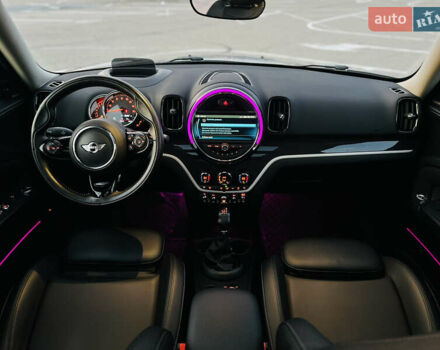 Сірий Міні Кантрімен, об'ємом двигуна 2 л та пробігом 73 тис. км за 20200 $, фото 35 на Automoto.ua