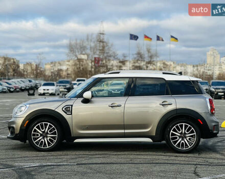 Сірий Міні Кантрімен, об'ємом двигуна 2 л та пробігом 73 тис. км за 20200 $, фото 6 на Automoto.ua