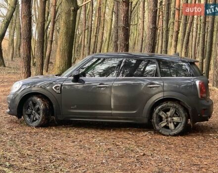 Серый Мини Кантримен, объемом двигателя 2 л и пробегом 125 тыс. км за 21000 $, фото 1 на Automoto.ua