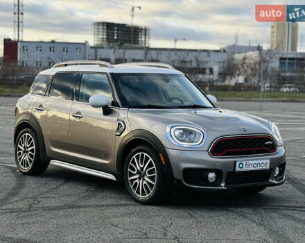 Сірий Міні Кантрімен, об'ємом двигуна 2 л та пробігом 73 тис. км за 20200 $, фото 1 на Automoto.ua