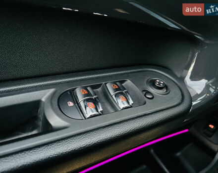 Сірий Міні Кантрімен, об'ємом двигуна 2 л та пробігом 73 тис. км за 20200 $, фото 28 на Automoto.ua