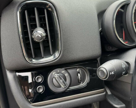 Мини Кантримен 2019 в Черновцах на Automoto.ua Серый Мини Кантримен, объемом двигателя 2 л и пробегом 107 тыс. км за 23900 $, фото 37 на Automoto.ua