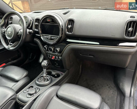 Мини Кантримен 2019 в Черновцах на Automoto.ua Серый Мини Кантримен, объемом двигателя 2 л и пробегом 107 тыс. км за 23900 $, фото 52 на Automoto.ua