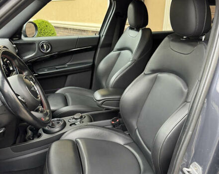 Мини Кантримен 2019 в Черновцах на Automoto.ua Серый Мини Кантримен, объемом двигателя 2 л и пробегом 107 тыс. км за 23900 $, фото 43 на Automoto.ua