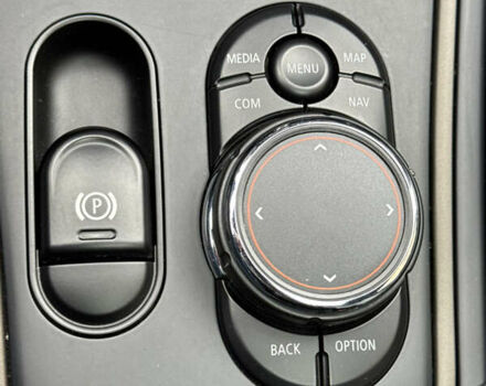 Мини Кантримен 2019 в Черновцах на Automoto.ua Серый Мини Кантримен, объемом двигателя 2 л и пробегом 107 тыс. км за 23900 $, фото 69 на Automoto.ua