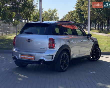 Сірий Міні Кантрімен, об'ємом двигуна 1.6 л та пробігом 148 тис. км за 10900 $, фото 5 на Automoto.ua