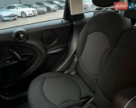 Сірий Міні Кантрімен, об'ємом двигуна 1.6 л та пробігом 243 тис. км за 12390 $, фото 31 на Automoto.ua