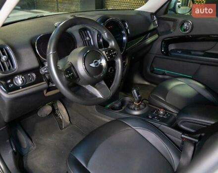 Серый Мини Кантримен, объемом двигателя 1.5 л и пробегом 55 тыс. км за 24500 $, фото 16 на Automoto.ua