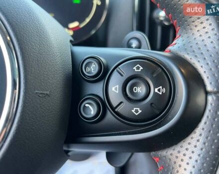 Сірий Міні Кантрімен, об'ємом двигуна 2 л та пробігом 57 тис. км за 25300 $, фото 36 на Automoto.ua