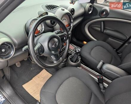 Мини Кантримен 2012 в Ровно на Automoto.ua Синий Мини Кантримен, объемом двигателя 1.6 л и пробегом 239 тыс. км за 8990 $, фото 24 на Automoto.ua