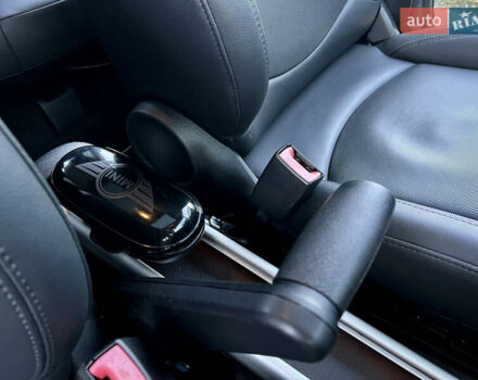 Синий Мини Кантримен, объемом двигателя 1.6 л и пробегом 144 тыс. км за 8950 $, фото 35 на Automoto.ua