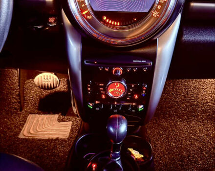 Зеленый Мини Кантримен, объемом двигателя 2 л и пробегом 175 тыс. км за 13888 $, фото 13 на Automoto.ua