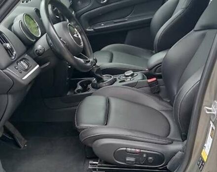 Зеленый Мини Кантримен, объемом двигателя 2 л и пробегом 112 тыс. км за 11970 $, фото 3 на Automoto.ua