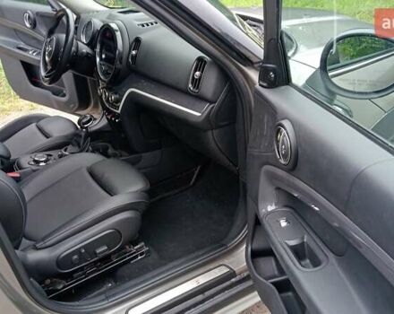 Зеленый Мини Кантримен, объемом двигателя 2 л и пробегом 112 тыс. км за 11970 $, фото 7 на Automoto.ua