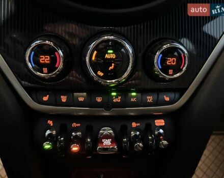 Зелений Міні Кантрімен, об'ємом двигуна 2 л та пробігом 40 тис. км за 27999 $, фото 18 на Automoto.ua