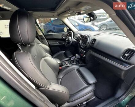 Мини Кантримен 2019 в Луцке на Automoto.ua Зеленый Мини Кантримен, объемом двигателя 2 л и пробегом 270 тыс. км за 10500 $, фото 12 на Automoto.ua