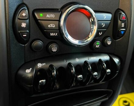 Зелений Міні Кантрімен, об'ємом двигуна 1.6 л та пробігом 96 тис. км за 11200 $, фото 16 на Automoto.ua