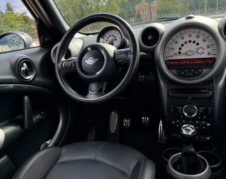 Зеленый Мини Кантримен, объемом двигателя 1.6 л и пробегом 253 тыс. км за 6100 $, фото 4 на Automoto.ua