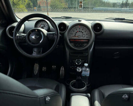 Зеленый Мини Кантримен, объемом двигателя 1.6 л и пробегом 253 тыс. км за 6100 $, фото 9 на Automoto.ua