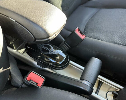 Зелений Міні Кантрімен, об'ємом двигуна 2 л та пробігом 99 тис. км за 11999 $, фото 22 на Automoto.ua