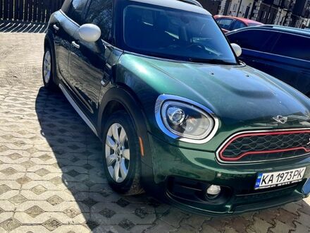 Зелений Міні Кантрімен, об'ємом двигуна 1.5 л та пробігом 44 тис. км за 17700 $, фото 1 на Automoto.ua