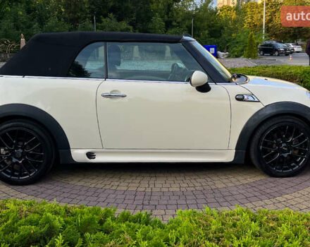 Білий Міні Coupe, об'ємом двигуна 1.6 л та пробігом 24 тис. км за 13300 $, фото 7 на Automoto.ua