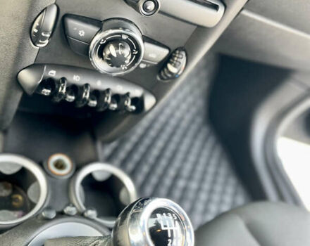 Чорний Міні Coupe, об'ємом двигуна 2 л та пробігом 255 тис. км за 9666 $, фото 24 на Automoto.ua