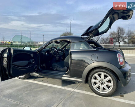 Чорний Міні Coupe, об'ємом двигуна 2 л та пробігом 255 тис. км за 9666 $, фото 18 на Automoto.ua