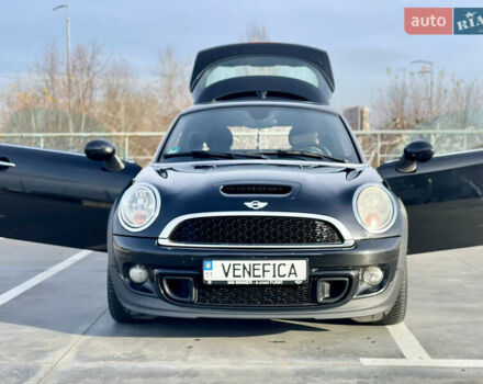 Чорний Міні Coupe, об'ємом двигуна 2 л та пробігом 255 тис. км за 9666 $, фото 17 на Automoto.ua