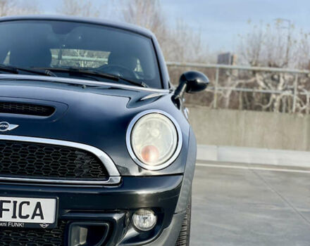Чорний Міні Coupe, об'ємом двигуна 2 л та пробігом 255 тис. км за 9666 $, фото 3 на Automoto.ua