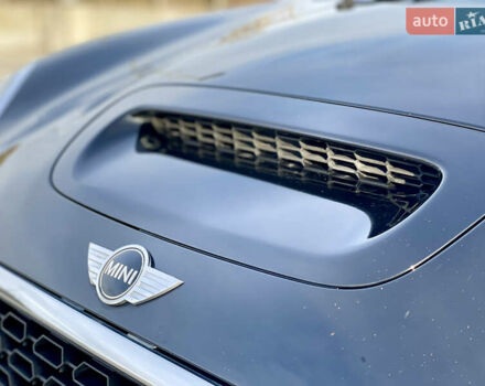 Чорний Міні Coupe, об'ємом двигуна 2 л та пробігом 255 тис. км за 9666 $, фото 6 на Automoto.ua