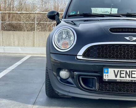 Чорний Міні Coupe, об'ємом двигуна 2 л та пробігом 255 тис. км за 9666 $, фото 1 на Automoto.ua