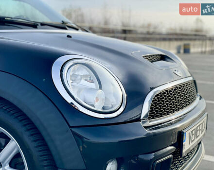 Чорний Міні Coupe, об'ємом двигуна 2 л та пробігом 255 тис. км за 9666 $, фото 5 на Automoto.ua