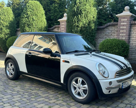 Белый Мини Hatch, объемом двигателя 1.4 л и пробегом 250 тыс. км за 4300 $, фото 4 на Automoto.ua