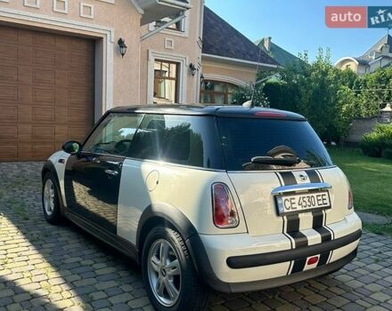Білий Міні Hatch, об'ємом двигуна 1.36 л та пробігом 266 тис. км за 4200 $, фото 1 на Automoto.ua