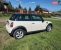 Белый Мини Hatch, объемом двигателя 1.6 л и пробегом 190 тыс. км за 5900 $, фото 105 на Automoto.ua