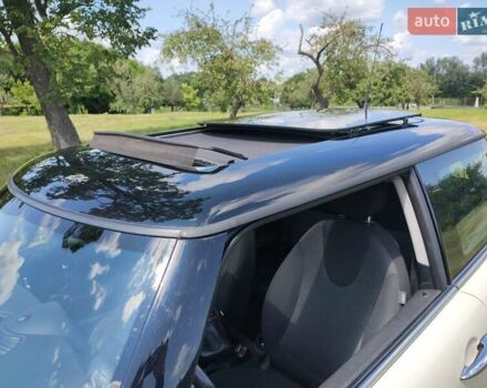 Белый Мини Hatch, объемом двигателя 1.6 л и пробегом 190 тыс. км за 5900 $, фото 14 на Automoto.ua