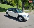 Белый Мини Hatch, объемом двигателя 1.6 л и пробегом 190 тыс. км за 5900 $, фото 34 на Automoto.ua