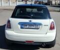 Белый Мини Hatch, объемом двигателя 1.6 л и пробегом 190 тыс. км за 5900 $, фото 69 на Automoto.ua