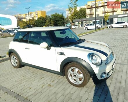 Белый Мини Hatch, объемом двигателя 1.4 л и пробегом 203 тыс. км за 4742 $, фото 11 на Automoto.ua