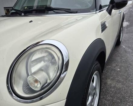 Белый Мини Hatch, объемом двигателя 1.4 л и пробегом 138 тыс. км за 5500 $, фото 11 на Automoto.ua