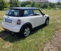 Белый Мини Hatch, объемом двигателя 1.6 л и пробегом 190 тыс. км за 5900 $, фото 10 на Automoto.ua