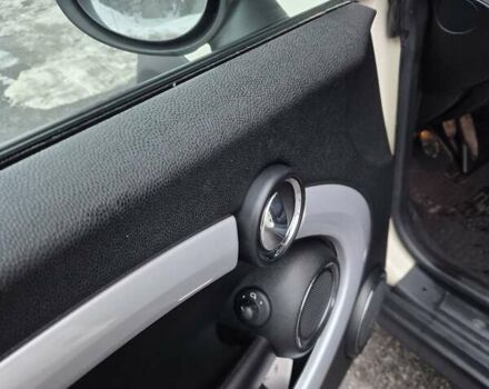 Белый Мини Hatch, объемом двигателя 1.4 л и пробегом 138 тыс. км за 5500 $, фото 15 на Automoto.ua